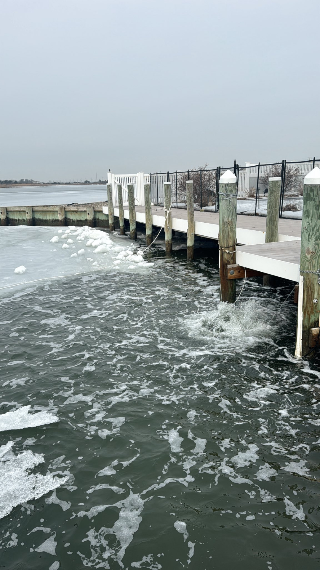 Winter Dock De-Icing